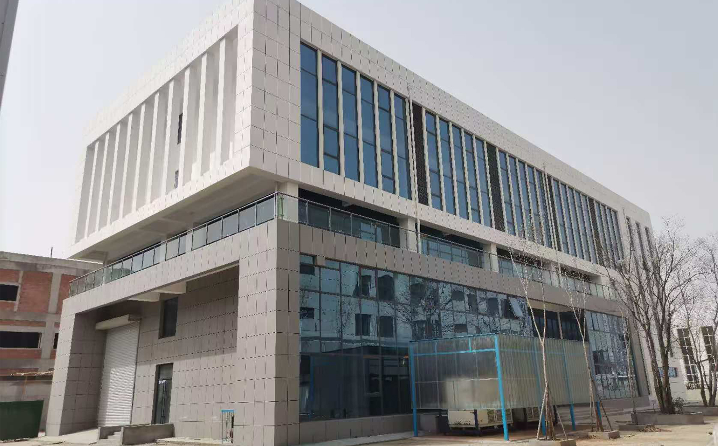 2024年，山東省諾為流動化學研究院有限公司二期基建項目完工，實驗設備安裝及調試完成，并正式投入使用。